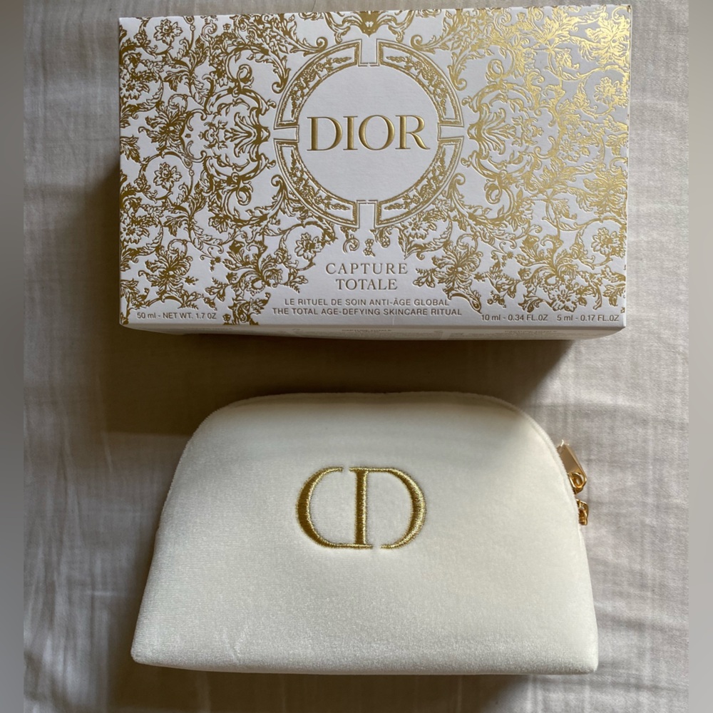 DIOR CAPTURE TOTALE ANTI-AGING SKINCARE SET